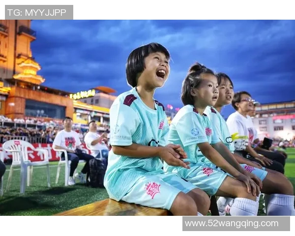 足球经典回顾:那些年我们一起追逐的绿茵传奇与感动瞬间 足球经典回顾:那些年我们一起追逐的绿茵传奇与感动瞬间